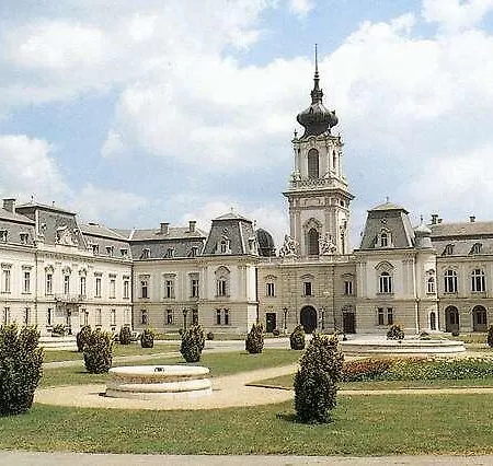 Nadashaz アパート Gyenesdiás