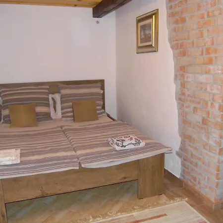 Nadashaz アパート *