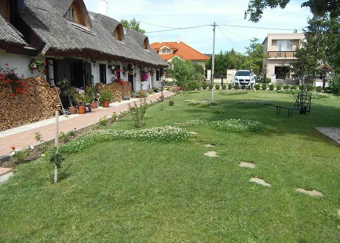 Nádasház Apartman *