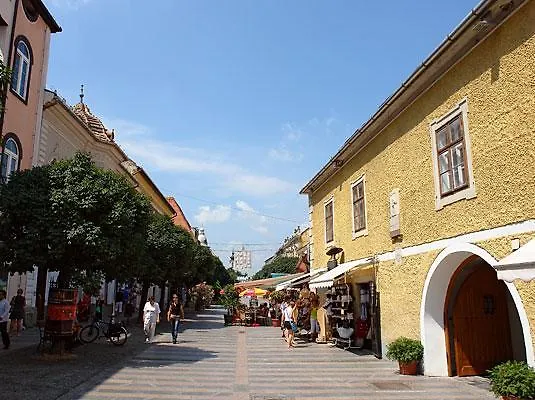 Nádasház Gyenesdiás